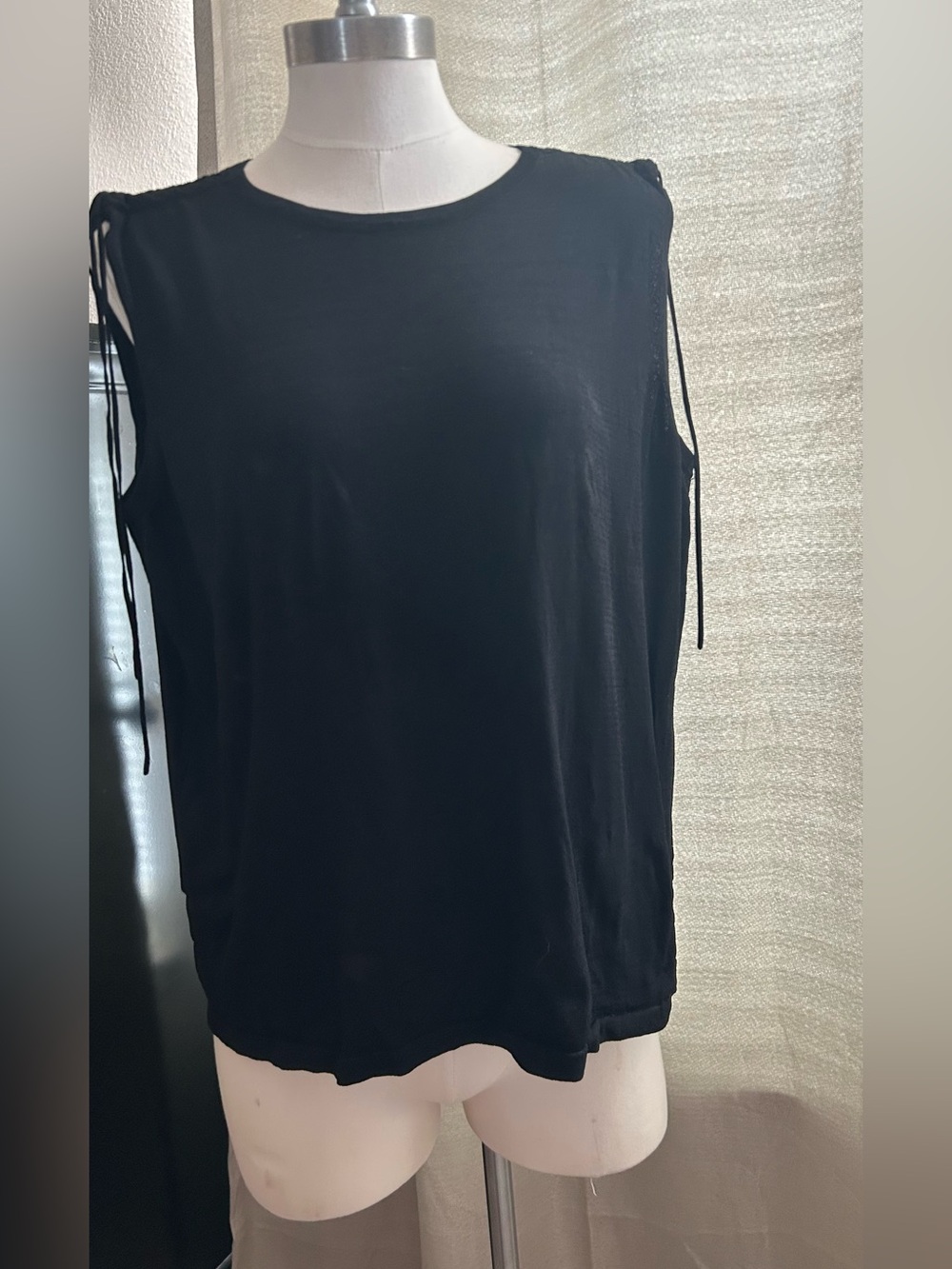 Women's Josephine Chaus Plus Size 2X Black Sleeveless Tie Pullover Blouse